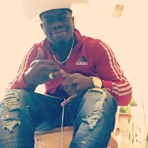 Meet your Posher, Avery